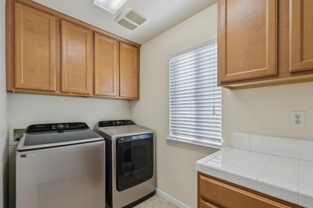 8525 Hawley Way, Elk Grove, CA 95624