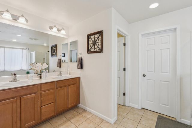 8525 Hawley Way, Elk Grove, CA 95624