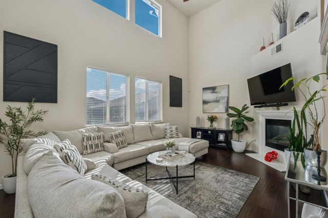 8525 Hawley Way, Elk Grove, CA 95624