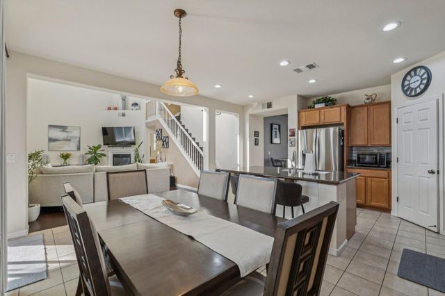 8525 Hawley Way, Elk Grove, CA 95624