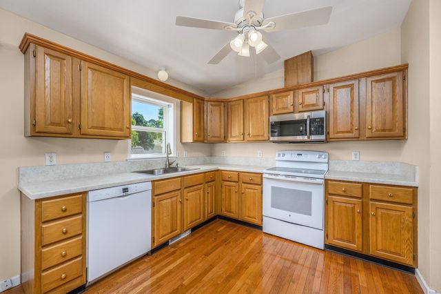 4447 Champlain Dr., Little River, SC 29566
