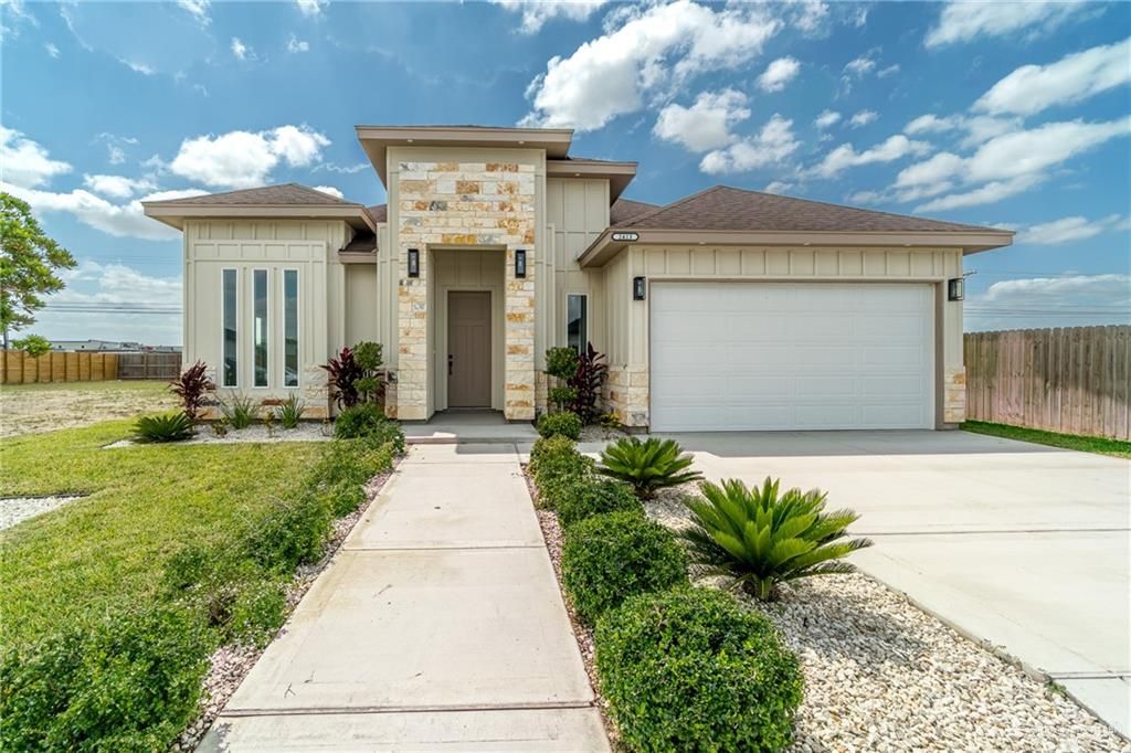 2413 N Gaytan Avenue, Edinburg, TX 78542