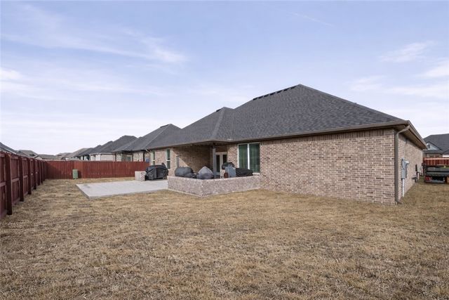 879 Budrio Avenue, Tontitown, AR 72762