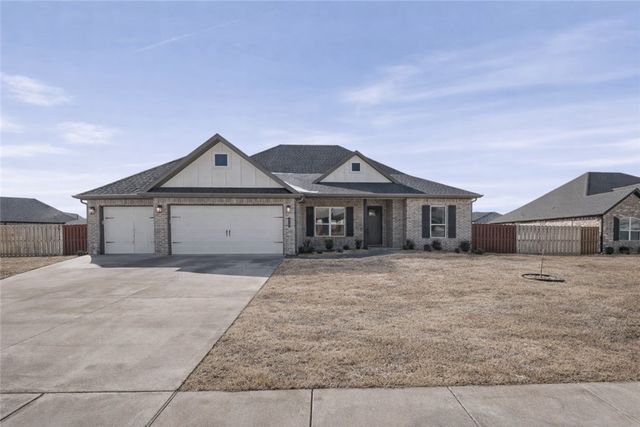 879 Budrio Avenue, Tontitown, AR 72762