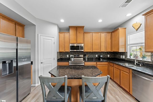 67 Young Harris Drive, Simpsonville, SC 29681