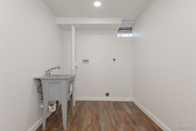 6409 Myrlette Court, St Louis, MO 63116