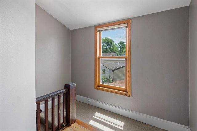 1734 Arlington Avenue E, Saint Paul, MN 55106