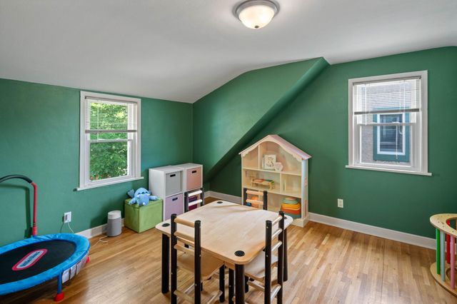 1734 Arlington Avenue E, Saint Paul, MN 55106