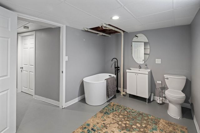 1734 Arlington Avenue E, Saint Paul, MN 55106