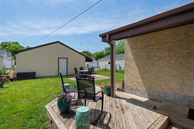 1734 Arlington Avenue E, Saint Paul, MN 55106