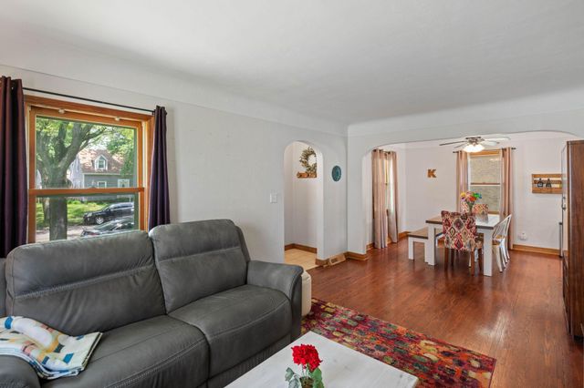 1734 Arlington Avenue E, Saint Paul, MN 55106