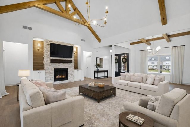 9695 Jonathan Court, St. John, IN 46373