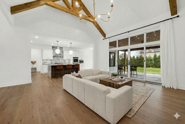 9695 Jonathan Court, St. John, IN 46373