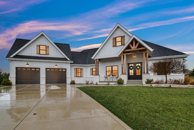 9695 Jonathan Court, St. John, IN 46373