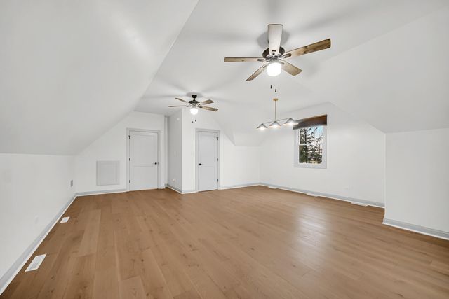 9695 Jonathan Court, St. John, IN 46373