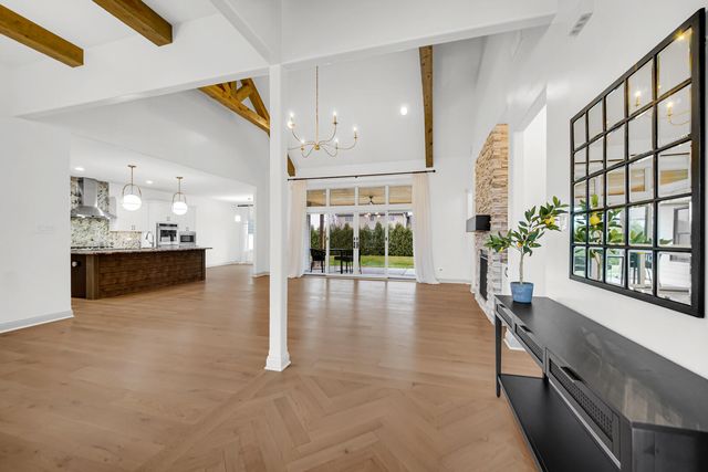 9695 Jonathan Court, St. John, IN 46373