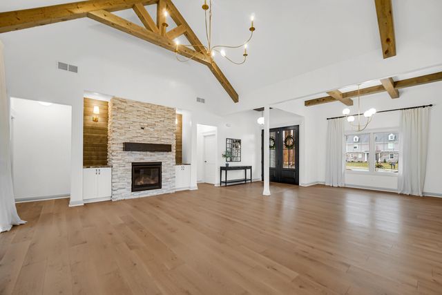 9695 Jonathan Court, St. John, IN 46373