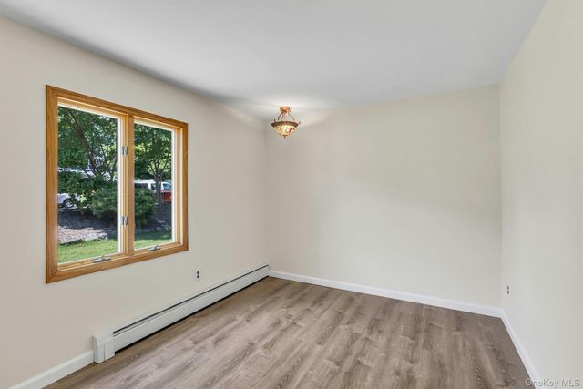 23 Campus Lane, Ronkonkoma, NY 11779