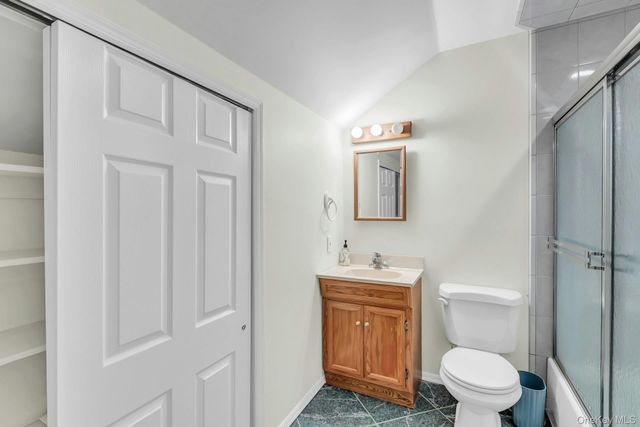 23 Campus Lane, Ronkonkoma, NY 11779