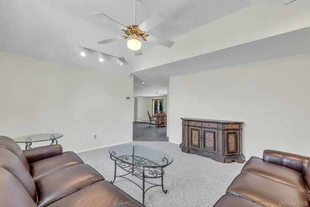 23 Campus Lane, Ronkonkoma, NY 11779