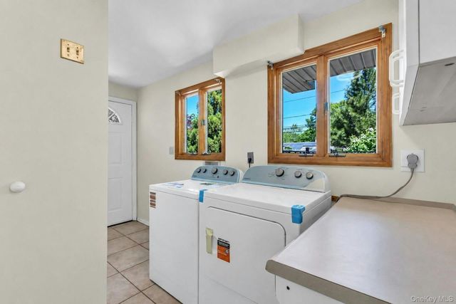 23 Campus Lane, Ronkonkoma, NY 11779