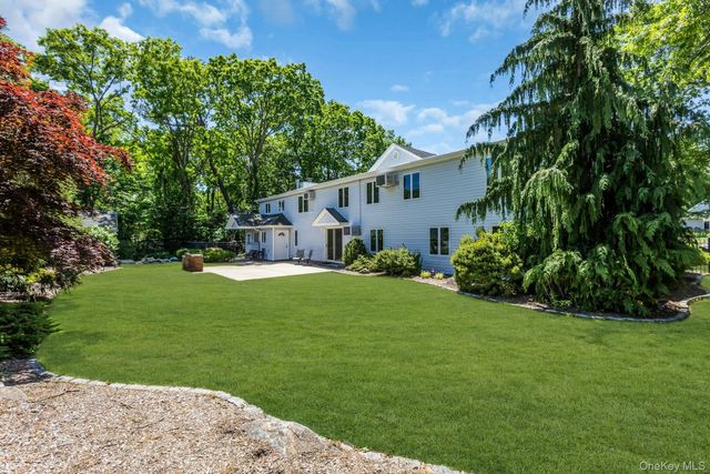 23 Campus Lane, Ronkonkoma, NY 11779