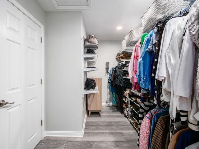 7801 Harlem Road, Westerville, OH 43081