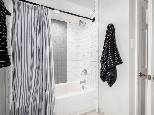 7801 Harlem Road, Westerville, OH 43081