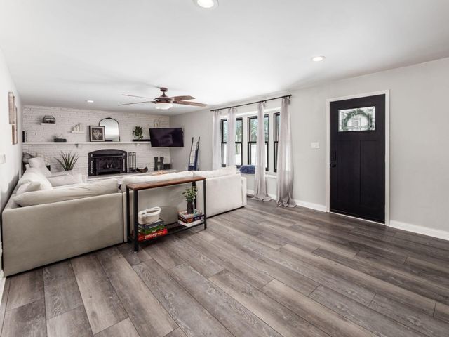 7801 Harlem Road, Westerville, OH 43081