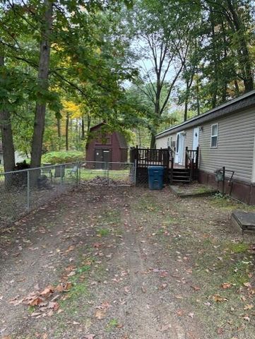 217 Joliet Avenue, Houghton Lake, MI 48629