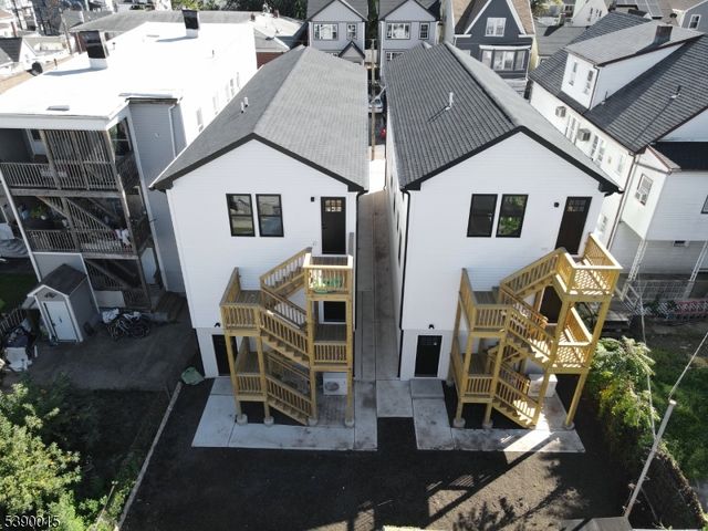 29 Robert St, Paterson City, NJ 07503