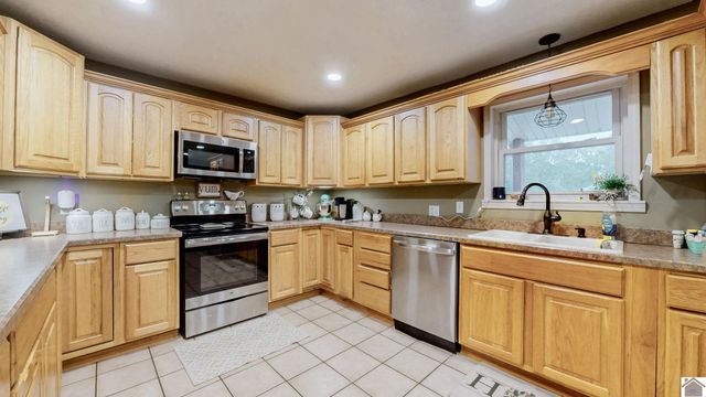 1760 Ridge Road, Gilbertsville, KY 42044