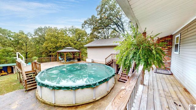 1760 Ridge Road, Gilbertsville, KY 42044