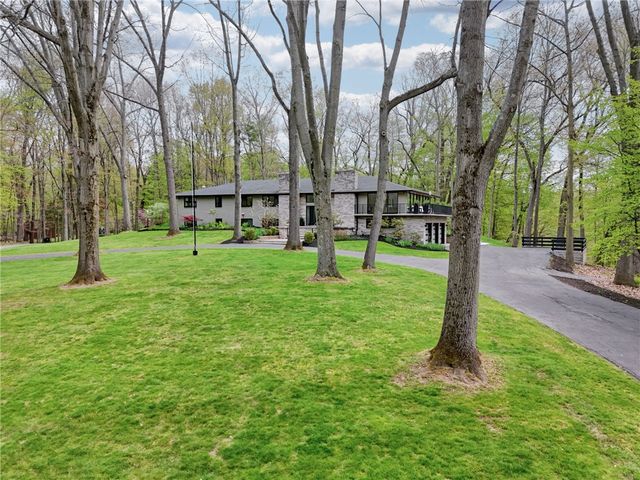 22 Lake Lacoma Drive, Perinton, NY 14534