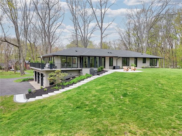 22 Lake Lacoma Drive, Perinton, NY 14534