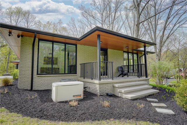 22 Lake Lacoma Drive, Perinton, NY 14534