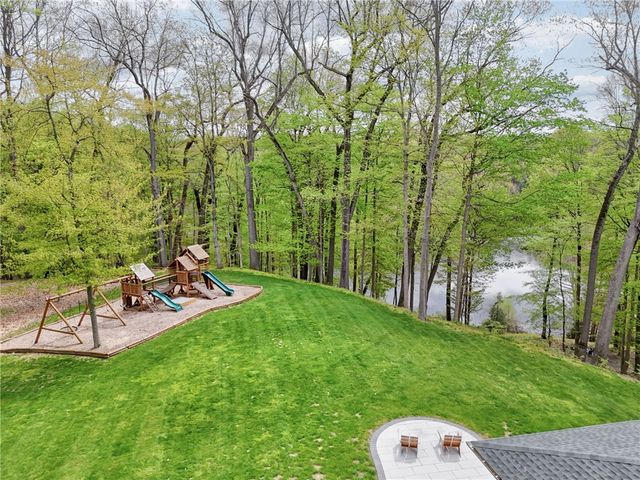 22 Lake Lacoma Drive, Perinton, NY 14534