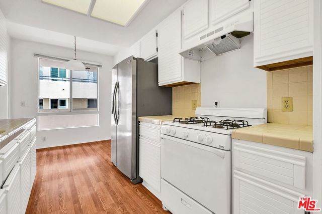 1164 Wellesley Avenue 204, Los Angeles, CA 90049