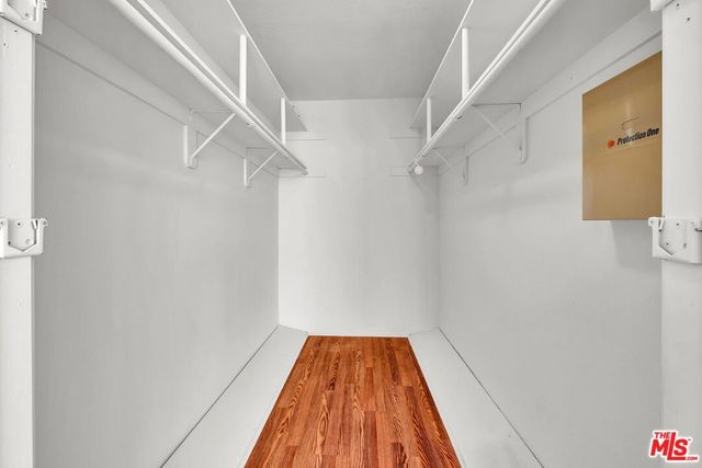 1164 Wellesley Avenue 204, Los Angeles, CA 90049