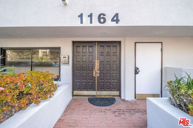 1164 Wellesley Avenue 204, Los Angeles, CA 90049