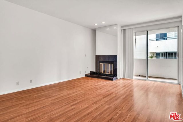 1164 Wellesley Avenue 204, Los Angeles, CA 90049