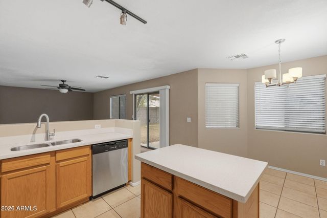 1704 E RENEGADE Trail, San Tan Valley, AZ 85143
