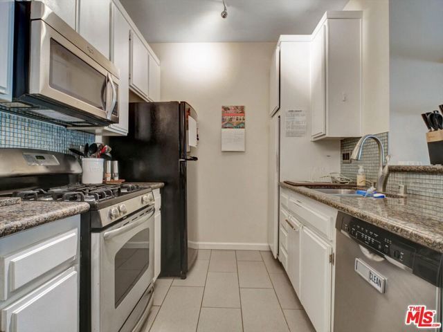110 Maegan Place 2, Thousand Oaks, CA 91362