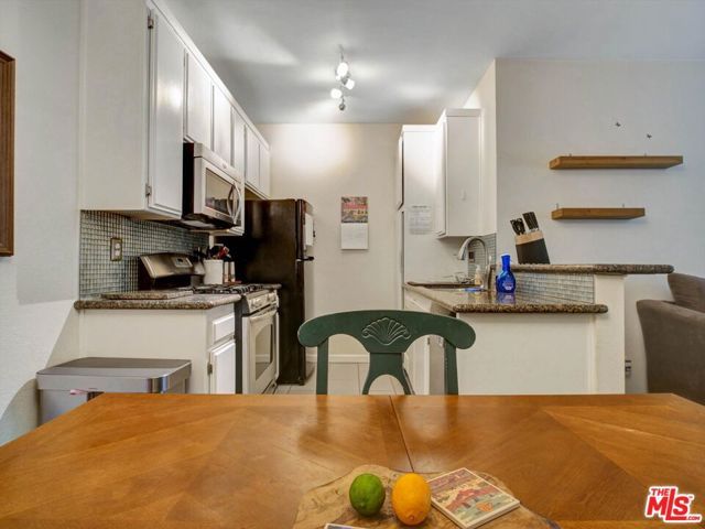 110 Maegan Place 2, Thousand Oaks, CA 91362