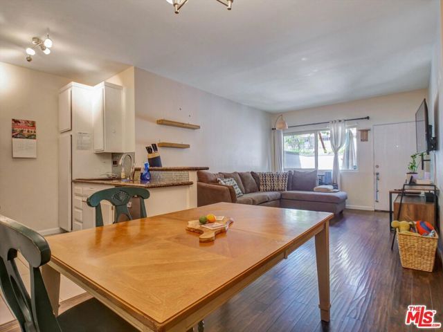 110 Maegan Place 2, Thousand Oaks, CA 91362