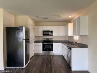 26 NE 12th TER, Cape Coral, FL 33909