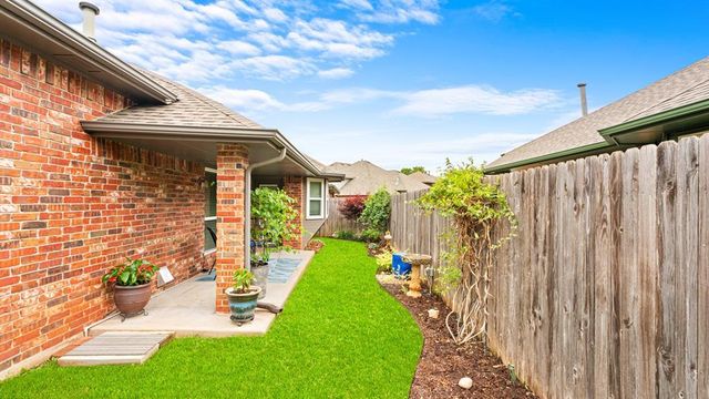 11201 Arbor Lake Drive, Oklahoma City, OK 73170