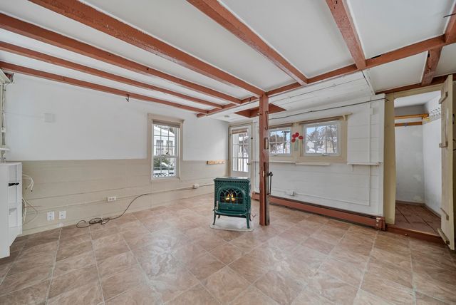 10 Maple Street, Exeter, NH 03833