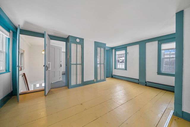 10 Maple Street, Exeter, NH 03833