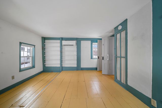 10 Maple Street, Exeter, NH 03833